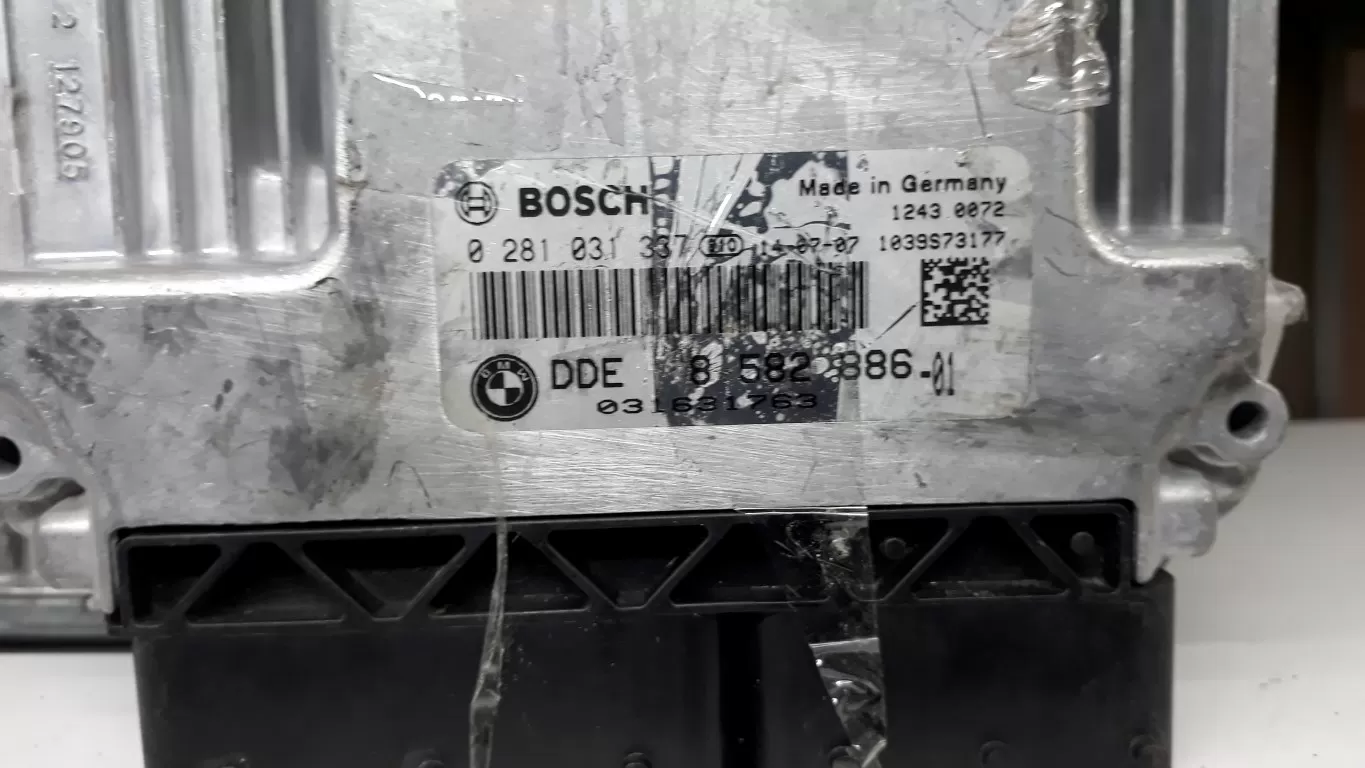 BMW X3 2.0 MOTOR BEYNİ 0281031337 8582886-01 0281 031 337