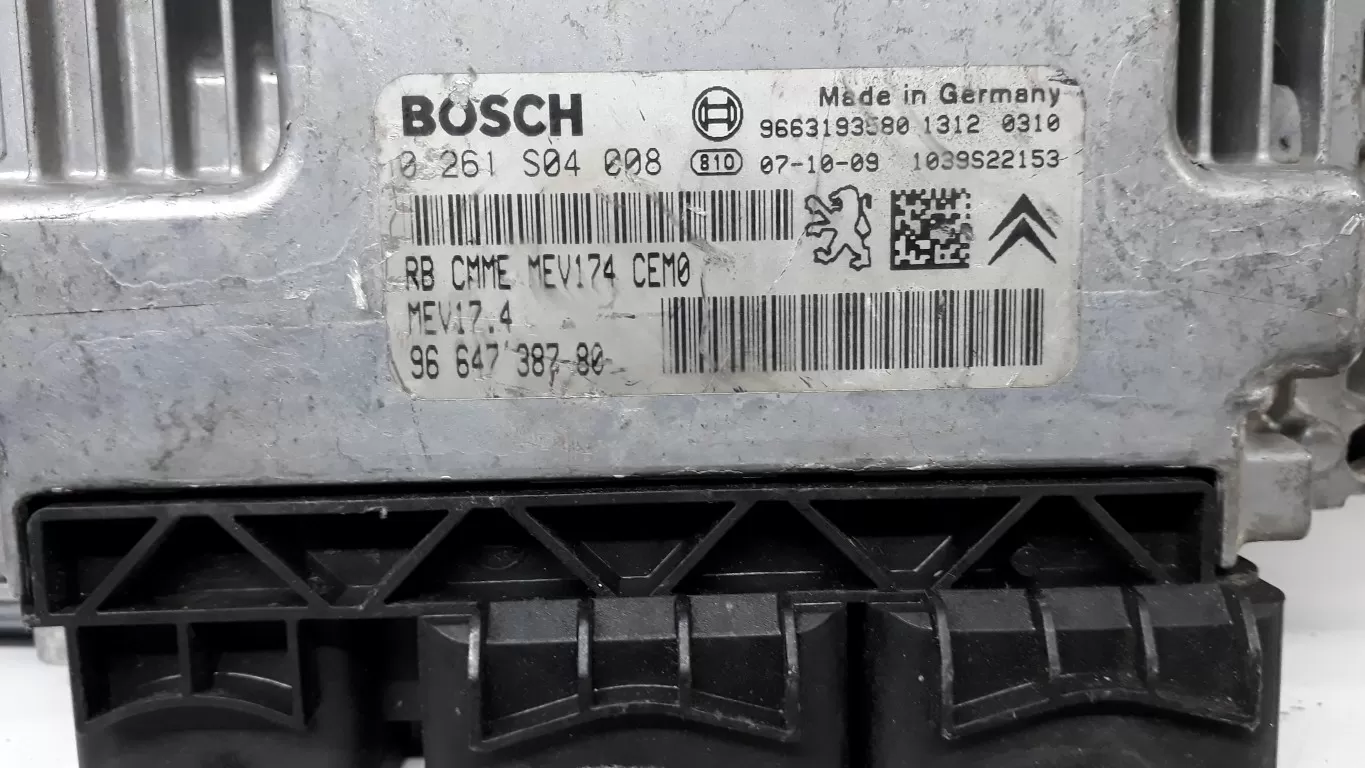 Peugeot 207 Motor Beyini - 0261S04008 - 9646738780 - MEV17.4