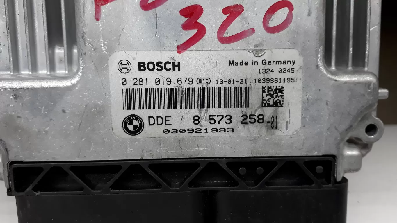 2014 BMW 1 3 Series F20. 2.0 8573258. Bosch 0281019679