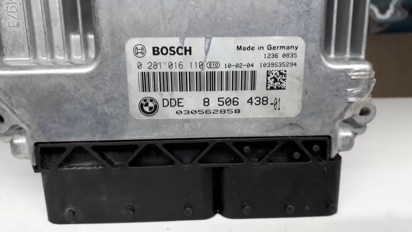 BMW X1 2.0 DİZEL MOTOR BEYNİ 0281016110 DDE8506438