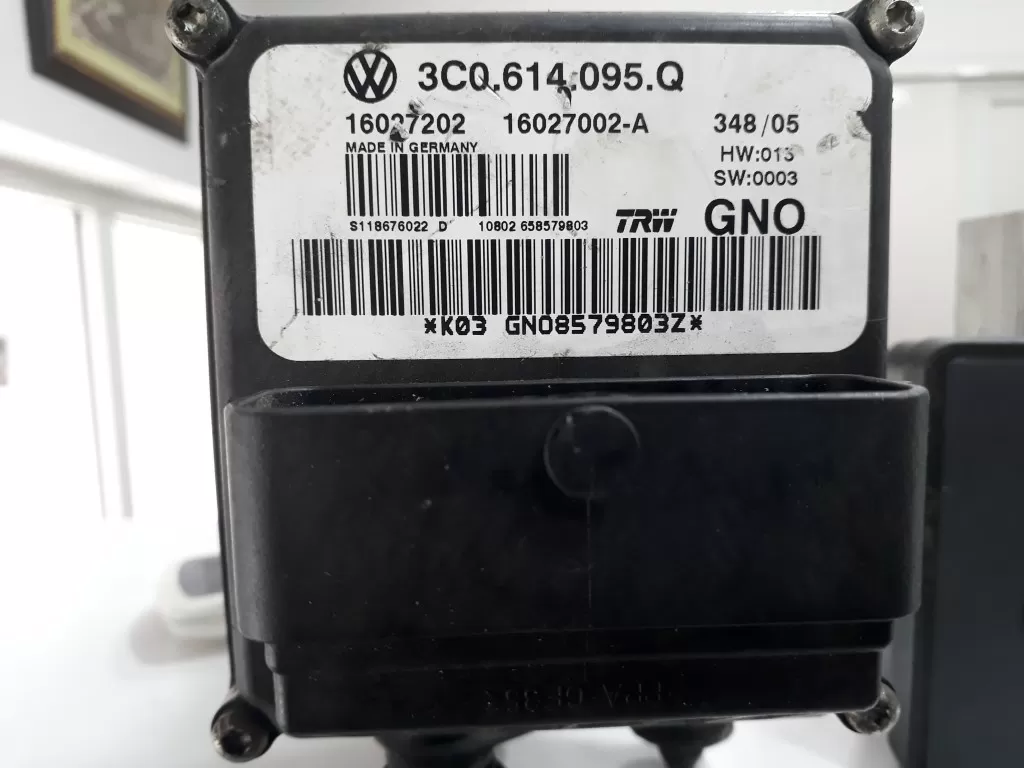 3C0614095Q VOLKSWAGEN PASSAT ABS BEYNİ BEYİNCİM.COM