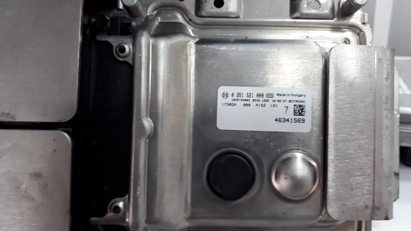 Ecu Centralina Abarth 180 Hp Cv 0261S21008 46341569 BEYİNCİM.COM
