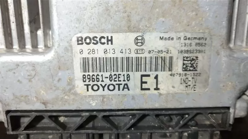 ECU TOYOTA AURIS 0281013413 89661-02E10 0 281 013 413