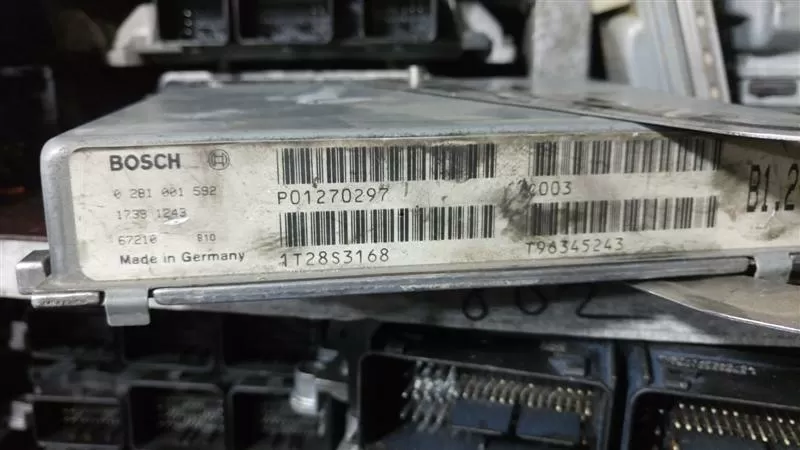 MOTOR BEYİNİ VOLVO S70 V70 2.5 TDI BOSCH 0281001592