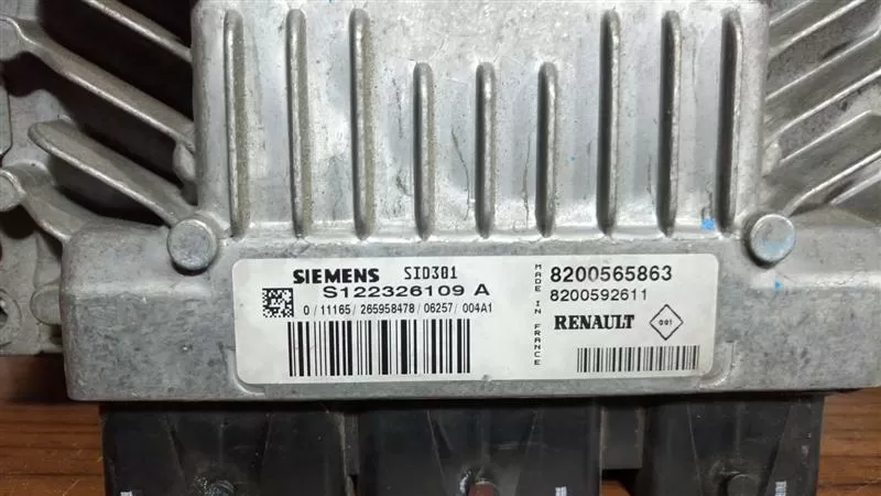 RENAULT MEGANE 1.5 MOTOR BEYİNİ S122326109 A SİD301