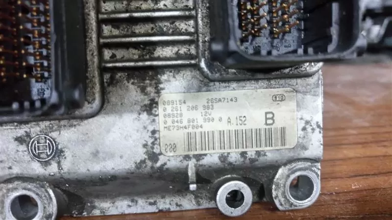 Audi A4 S4 S5 A5 Bosch ABS 8K0907379BP 0265951715 – Audi abs / esp beyni