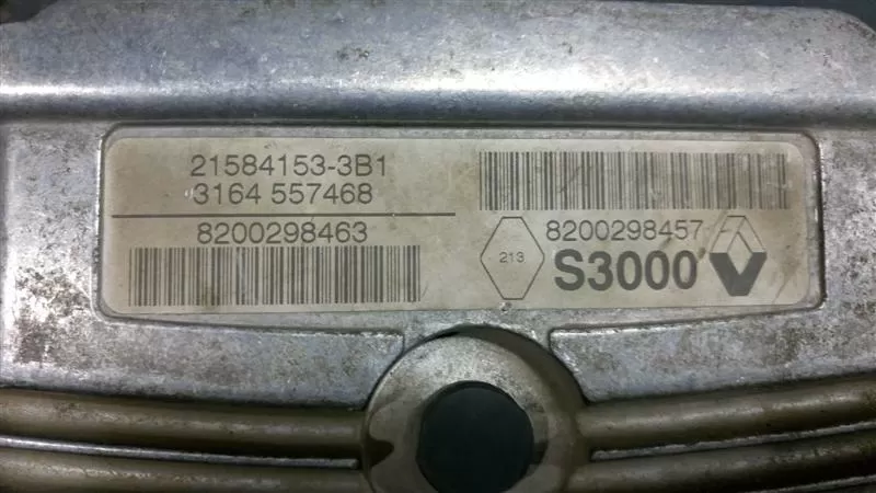 RENAULT MEGANE 1.6 MOTOR BEYNİ 8200298457