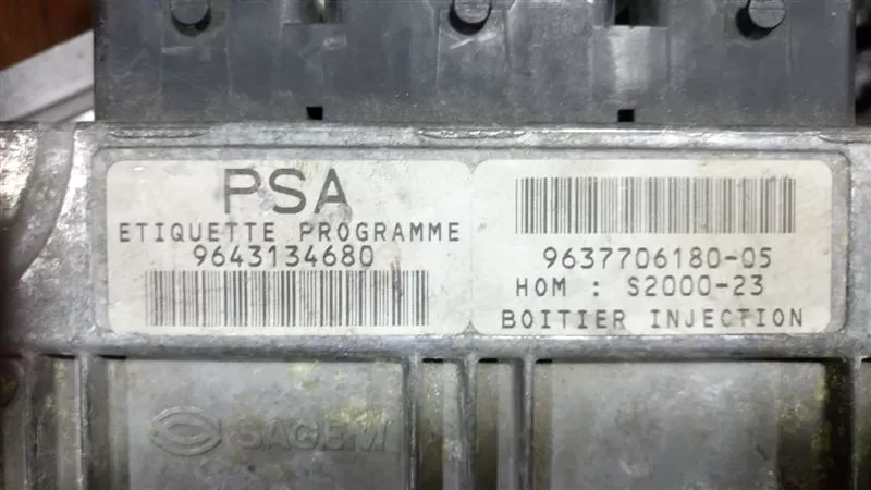 BMW E90 MOTOR BEYNİ 0281015075 - DDE7810000