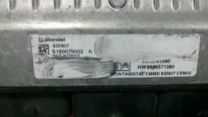 ECU Peugeot 508 Citroen C4 S180075002 K SID807 S180075002K