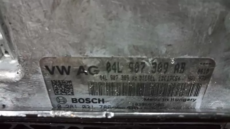 04L 907 309 AB 0281031786 EDC17C64
