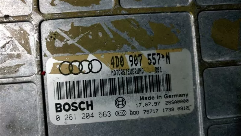 Audi S8 4.2 V8 4D0907557N 0261204563 358953
