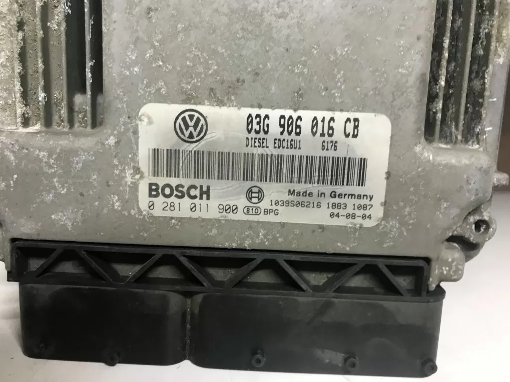VW VOLKSWAGEN GOLF V 1.9 TDI 0281011900 / 03G906016CB, motor beyni