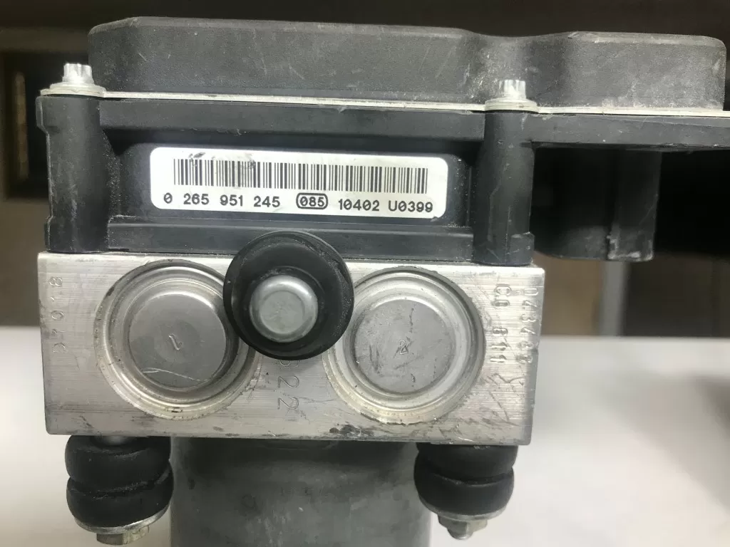 PEUGEOT 508 ABS POMPA BEYNİ BOSCH 0265951245 0265230737 9677031780 111125/2/1278 MC1 MC2