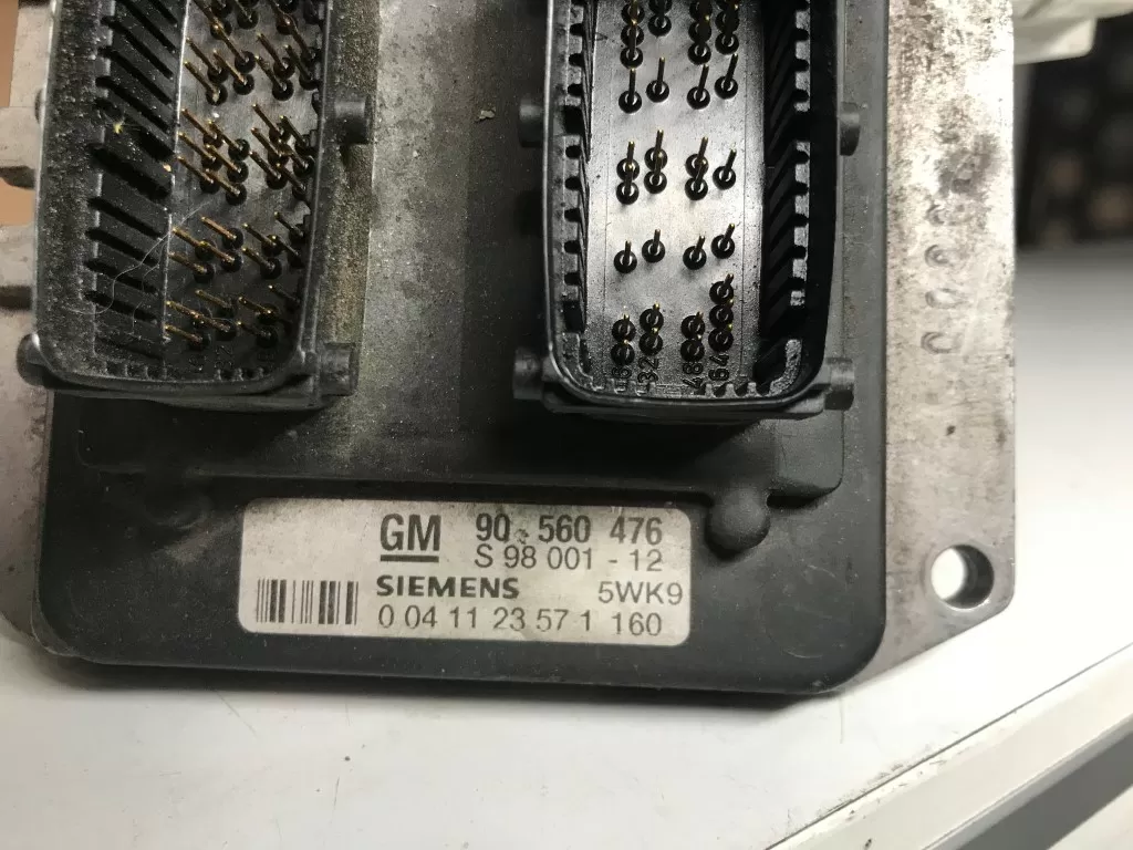 ASTRA G 1.8 MOTOR BEYNİ X18XE1 astra g 1.8 beyin 90560476