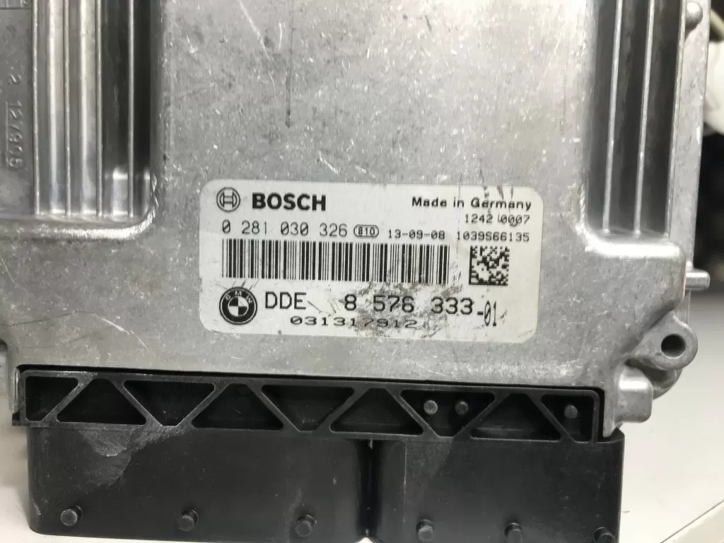 BMW F30 0281030326 0 281 030 326 8576333 8 576 333 – BMW motor beyni