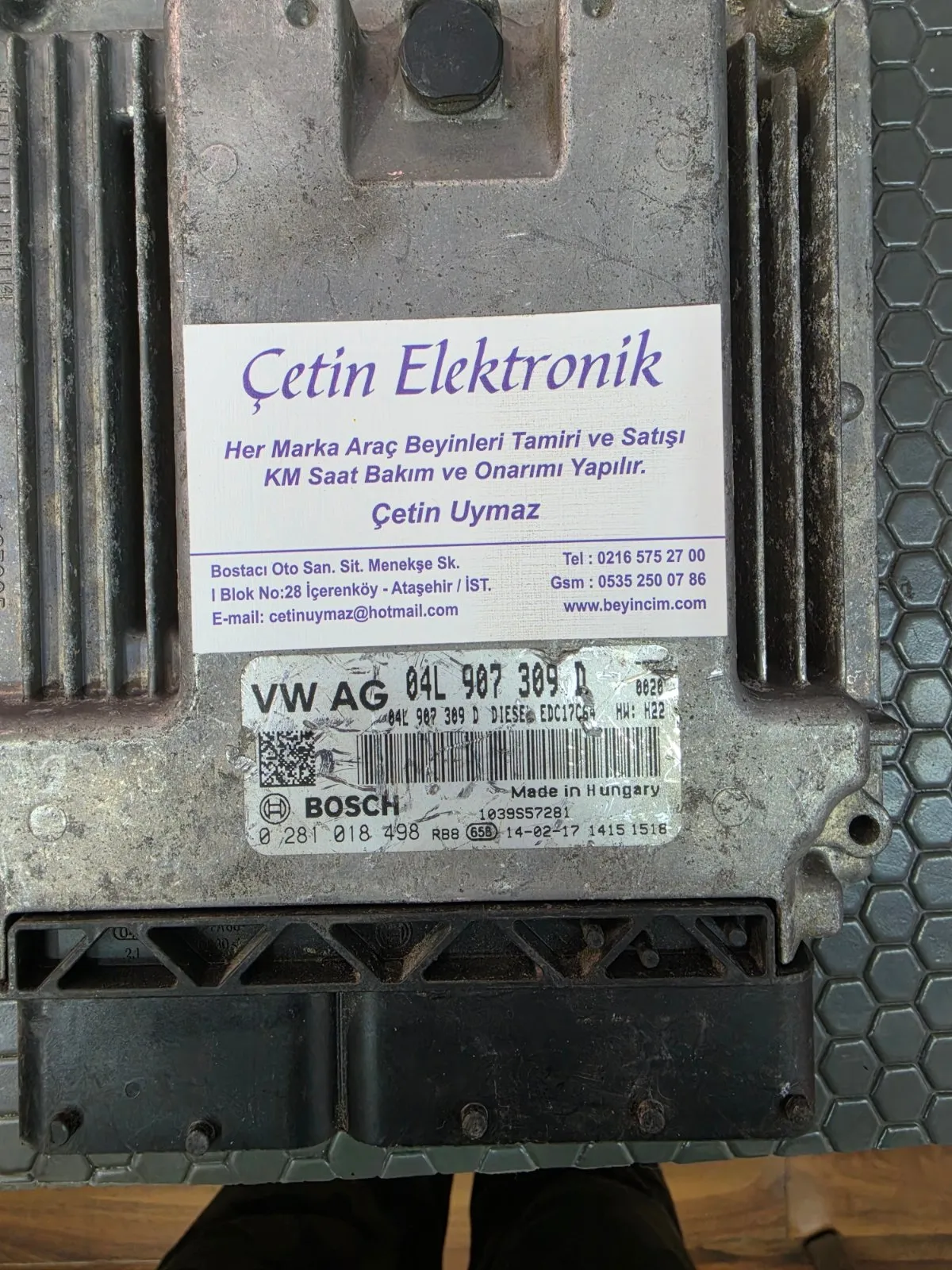 04L 907 309D MOTOR BEYNİ 04L907309D 0281018498