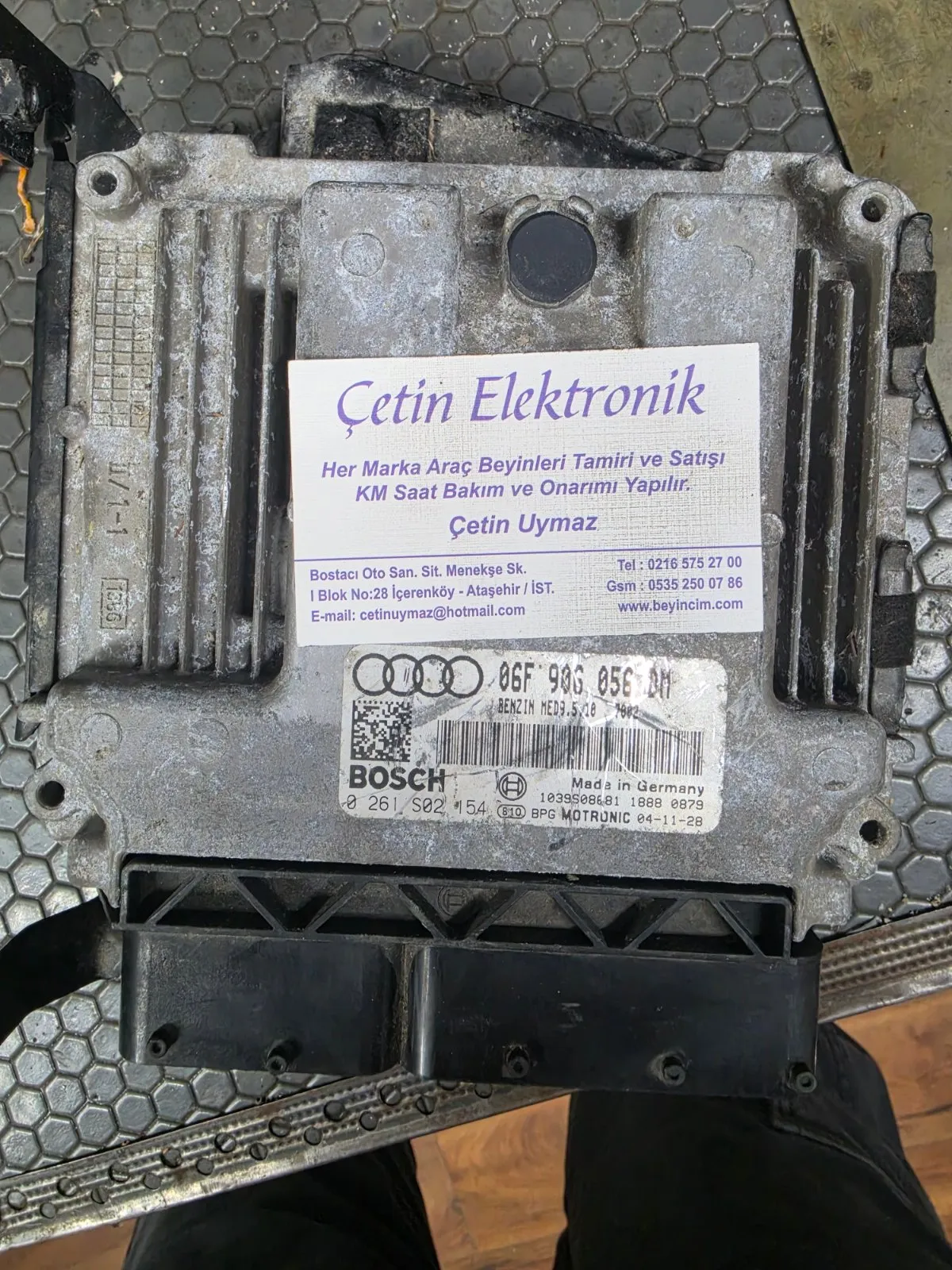 0261S02154 06F906056DM MED9.5.10 AUDİ A3 MOTOR BEYNİ BOSCH