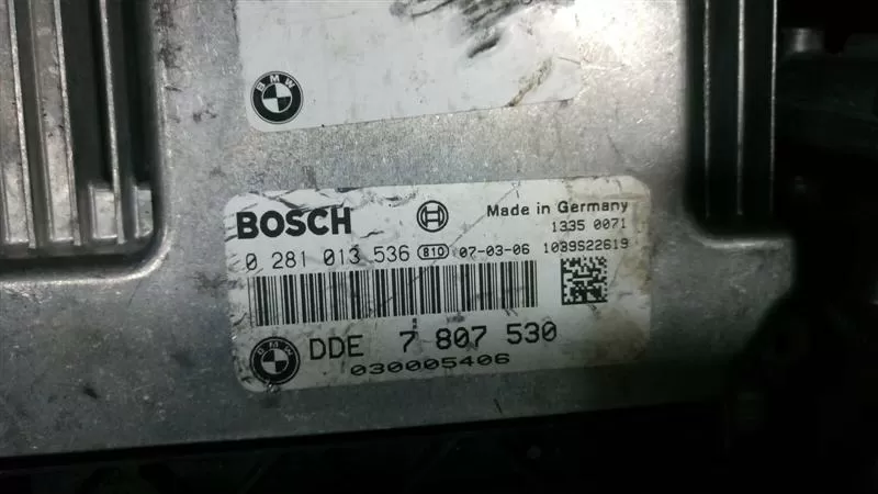 BMW ECU DDE7807827 Bosch 0281013536 E92 320D 0 281 013 536